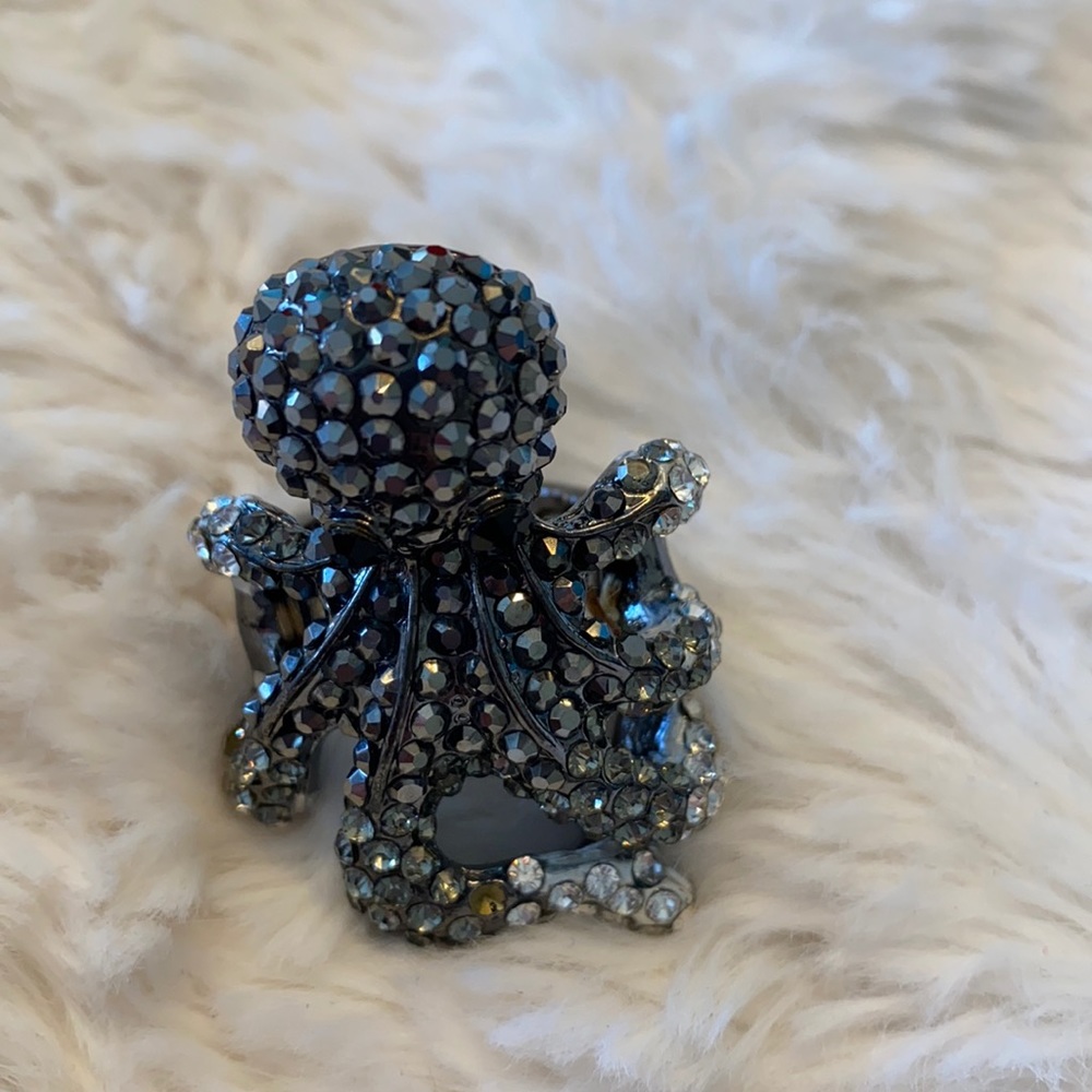 Black octopus rhinestone cocktail ring